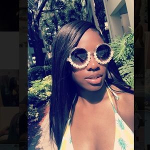 Meet your Posher, Jasmine